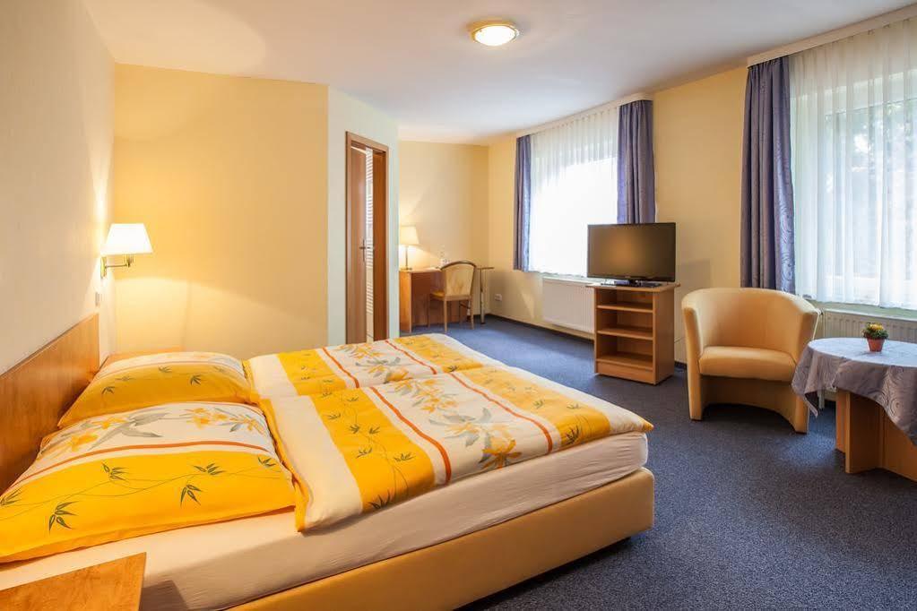 Hotel-Restaurant Zur Linde Altenmedingen Екстер'єр фото