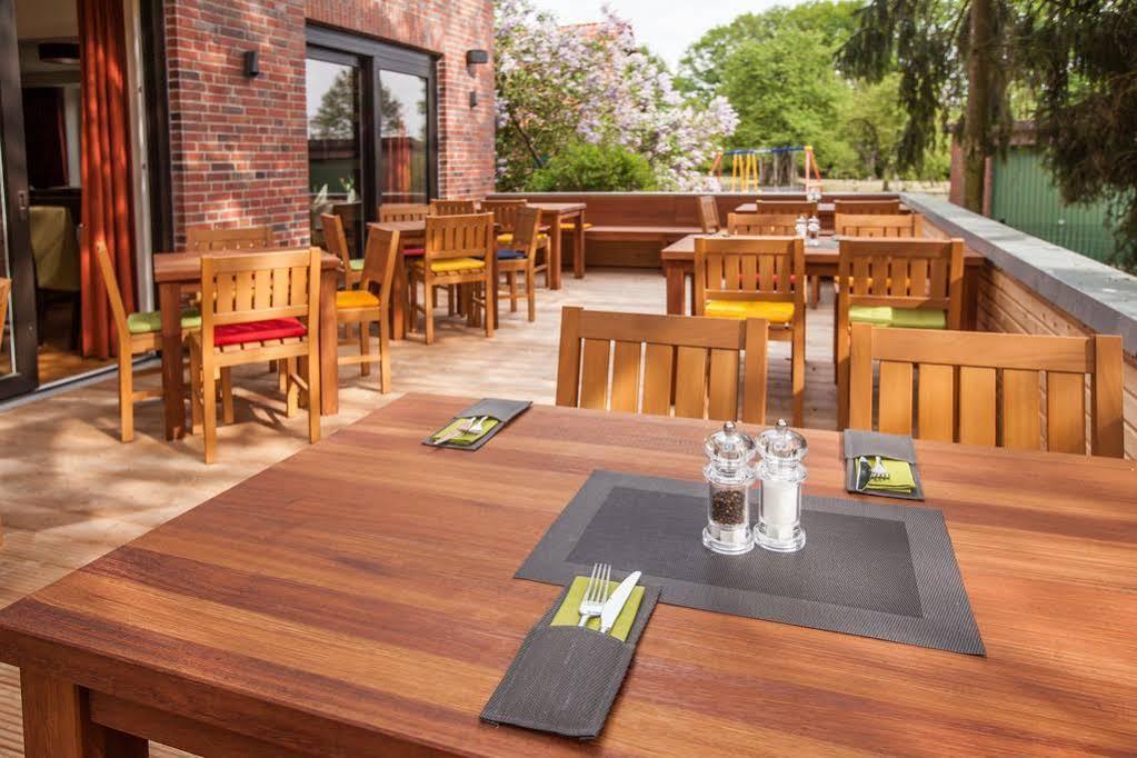 Hotel-Restaurant Zur Linde Altenmedingen Екстер'єр фото