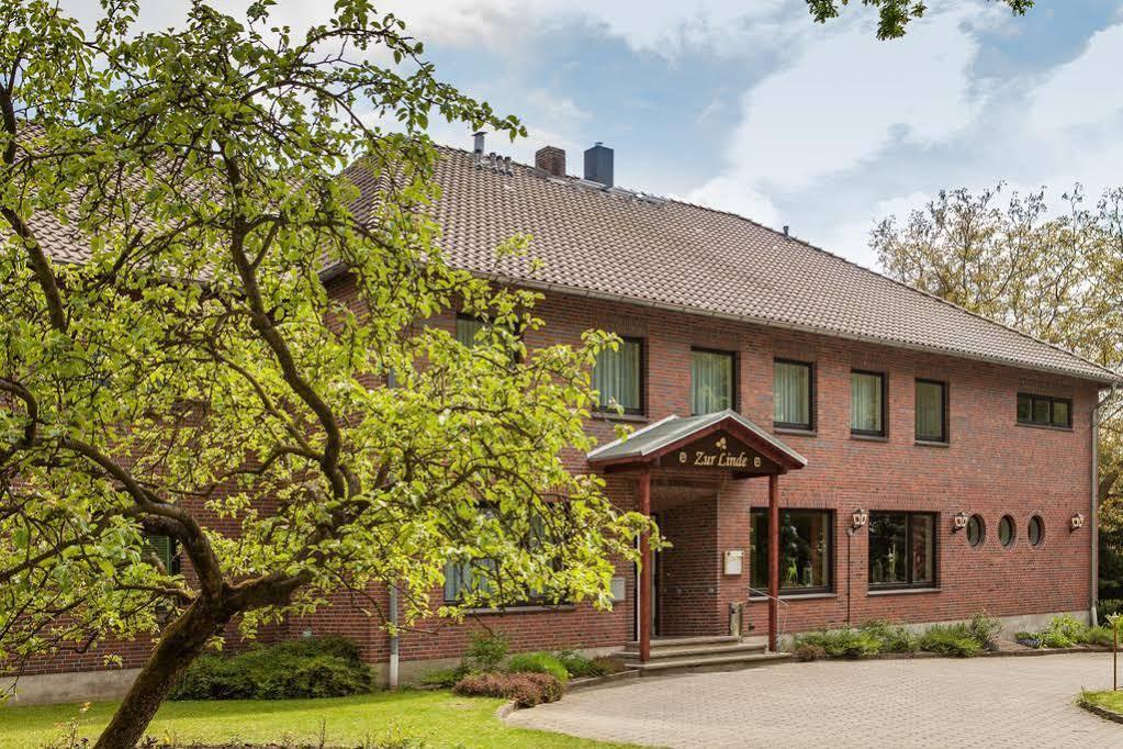 Hotel-Restaurant Zur Linde Altenmedingen Екстер'єр фото
