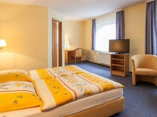 Hotel-Restaurant Zur Linde Altenmedingen Екстер'єр фото